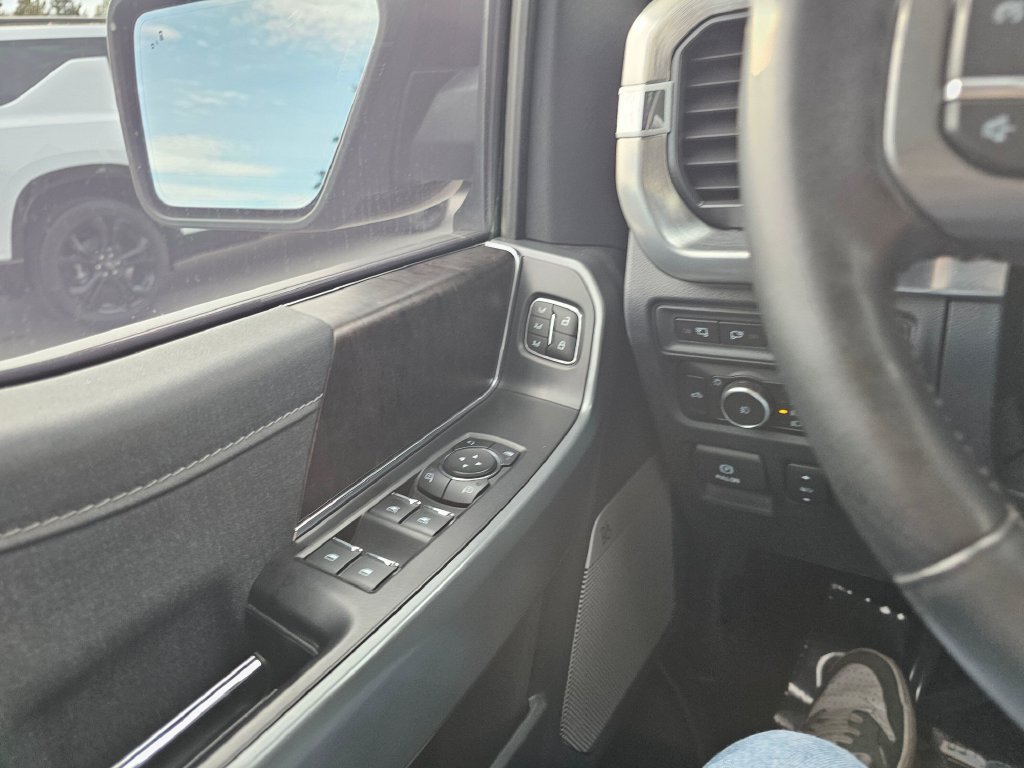 Used 2022 Ford F150 Lariat w/ Trailer Tow Package AWD/4WD image 33