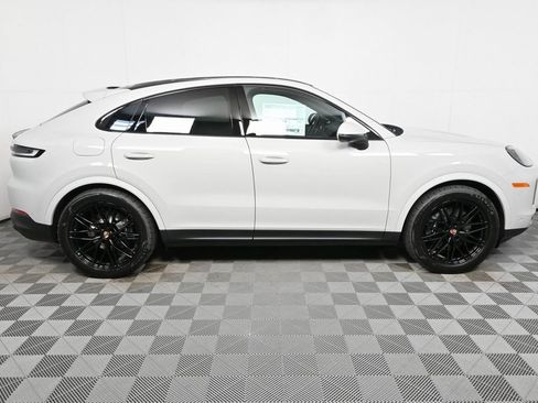 Certified 2026 Porsche Cayenne Coupe AWD/4WD image 27