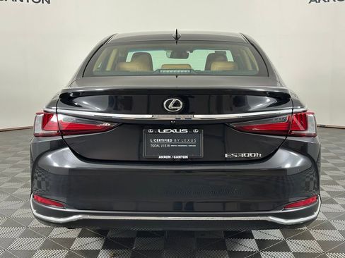 Used 2024 Lexus ES 300h Ultra Luxury w/ Accessory Package (Z1) image 9