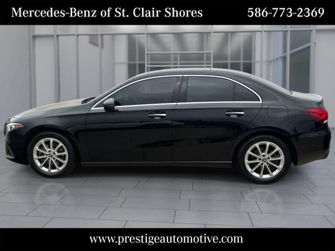 Used 2019 Mercedes-Benz A 220 image 2