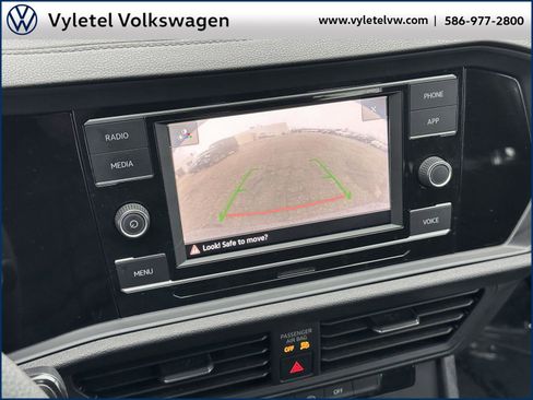 Used 2022 Volkswagen Jetta Sport image 23