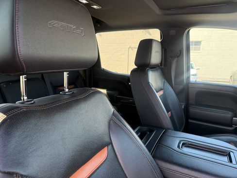 Used 2019 GMC Sierra 1500 AT4 w/ AT4 Preferred Package AWD/4WD image 14
