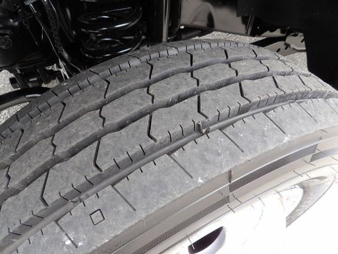 Used 2022 Ford F550 4x4 Crew Cab Super Duty w/ Power Equipment Group image 53