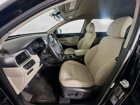 Used 2020 Kia Sorento LX w/ LX I4 Convenience Package FWD image 13