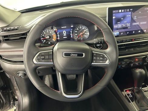 Used 2022 Jeep Compass Trailhawk w/ Trailer Tow Group AWD/4WD image 15