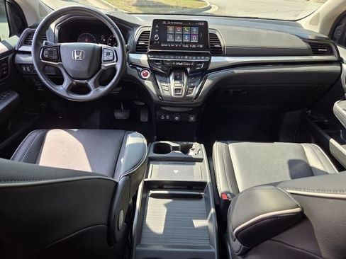 Certified 2025 Honda Odyssey Touring image 16