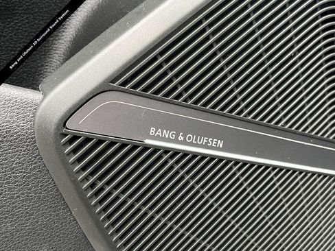 Used 2023 Audi SQ5 Premium Plus w/ Premium Plus Package image 11