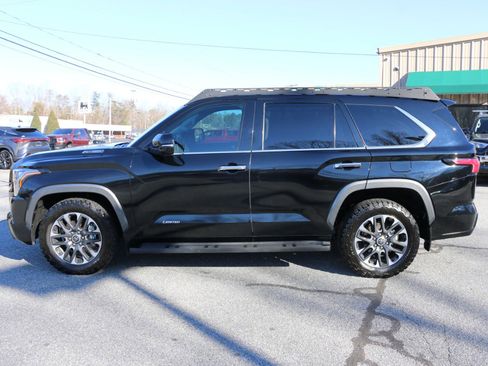 Used 2023 Toyota Sequoia Limited image 2