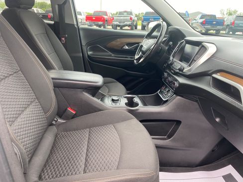 Used 2018 GMC Terrain SLE w/ Driver Convenience Package FWD image 16