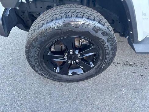 Used 2021 Jeep Wrangler Unlimited Sahara AWD/4WD image 36