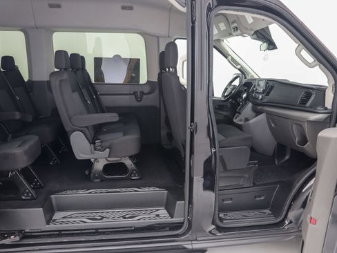 Used 2021 Ford Transit 350 XLT RWD image 12