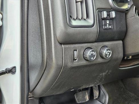 Used 2018 Chevrolet Colorado ZR2 w/ LPO, Power Package image 8