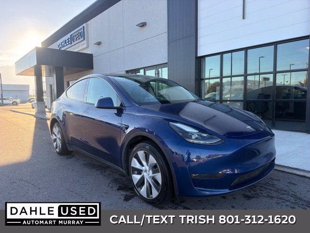 Used 2023 Tesla Model Y Long Range AWD/4WD image 1