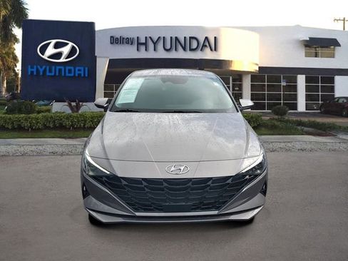 Certified 2023 Hyundai Elantra SEL w/ Convenience Package FWD image 2