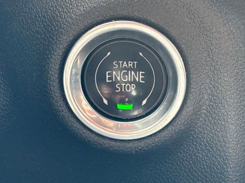 Used 2020 GMC Sierra 1500 SLT w/ SLT Premium Plus Package image 18