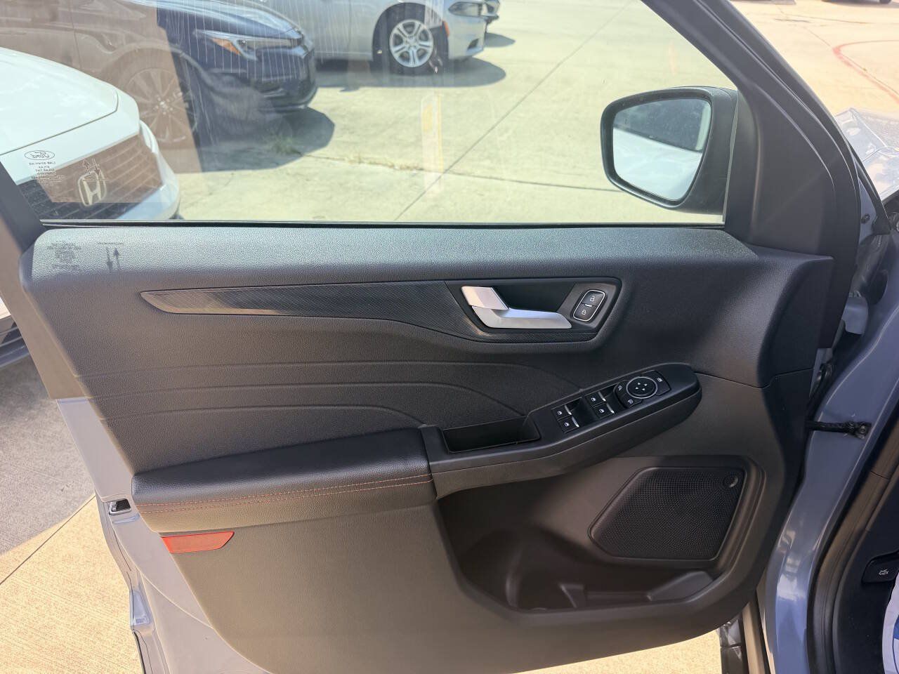 Used 2024 Ford Escape ST-Line w/ Tech Pack #1 FWD image 16