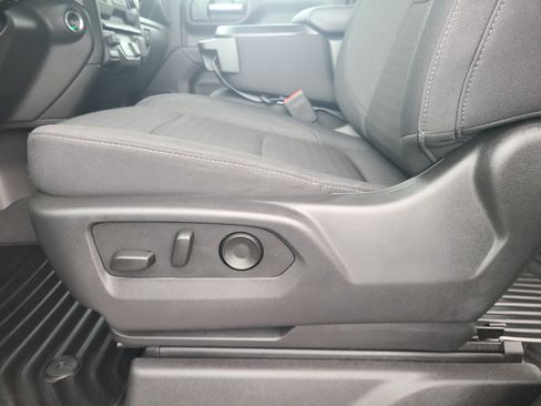 Used 2025 Chevrolet Silverado 1500 Custom Trail Boss w/ LPO, Dark Essentials Package AWD/4WD image 14