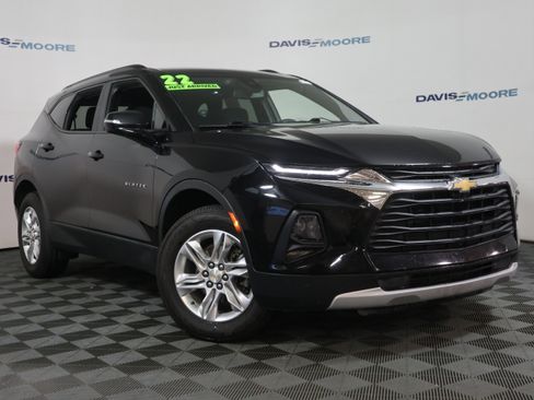 Used 2022 Chevrolet Blazer LT image 2