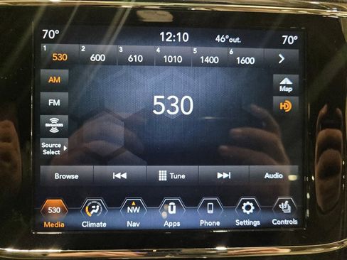 Used 2019 Jeep Grand Cherokee Overland image 25