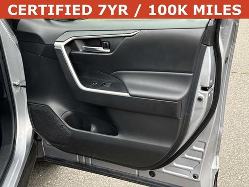 Used 2023 Toyota RAV4 XLE Premium AWD/4WD image 8