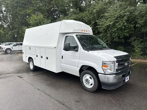 New 2026 Ford E-350 and Econoline 350 Super Duty w/ Power Equipment Group image 2