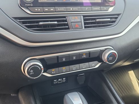 Certified 2025 Nissan Altima 2.5 S FWD image 20