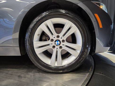 Used 2018 BMW 330i Sedan w/ Convenience Package RWD image 26