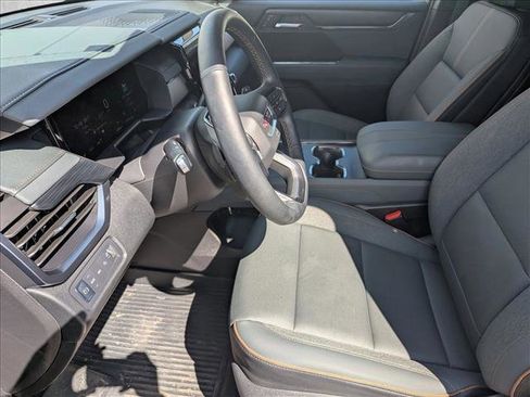 New 2025 GMC Acadia AT4 w/ LPO, Floor Liner Package AWD/4WD image 4
