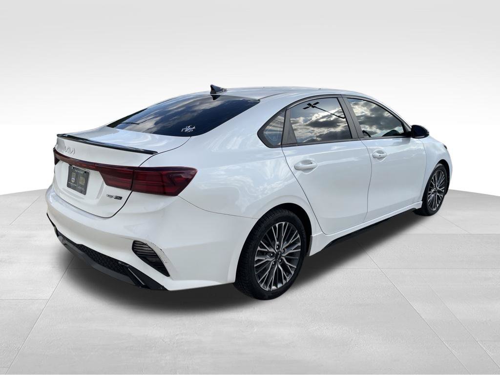 Used 2023 Kia Forte GT-Line w/ GT-Line Premium Package FWD image 5