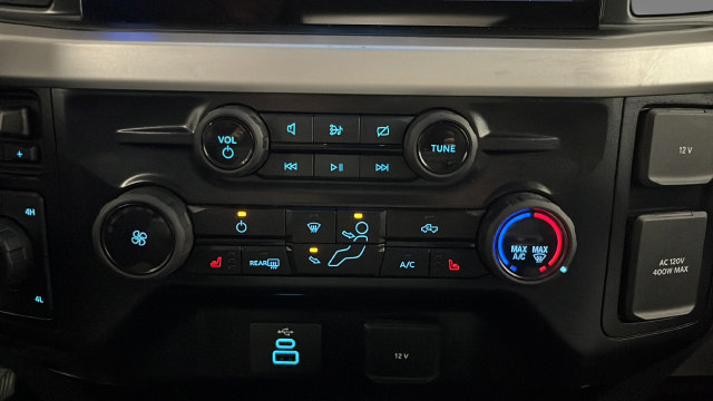 Used 2024 Ford F250 XLT w/ XLT Premium Package AWD/4WD image 17
