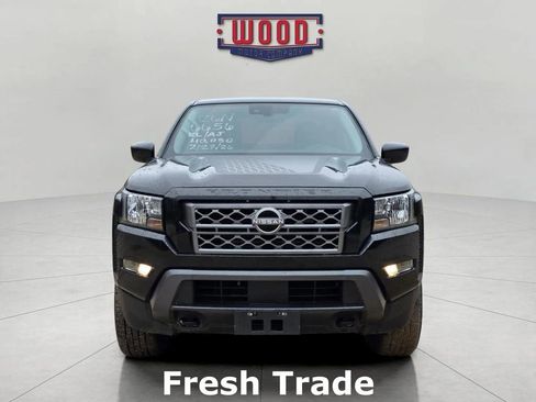 Used 2022 Nissan Frontier SV w/ Technology Package image 2
