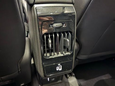 New 2025 Jeep Compass Latitude w/ Sun & Sound Group image 25