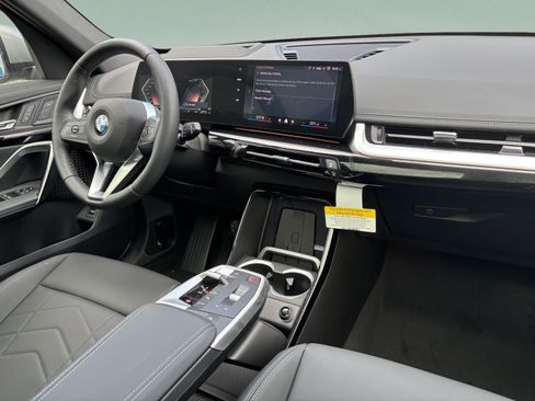 Used 2026 BMW X1 xDrive28i w/ Technology Package AWD/4WD image 31