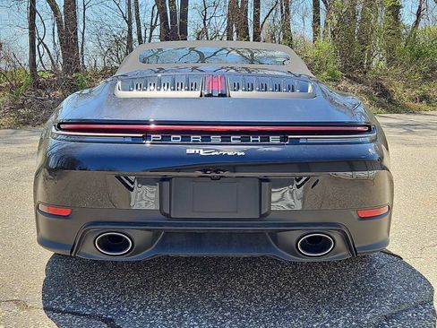 Certified 2025 Porsche 911 Carrera RWD image 4