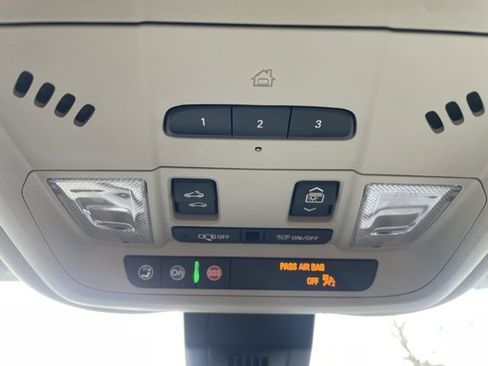 Used 2024 GMC Terrain Denali w/ Black Diamond Edition image 33