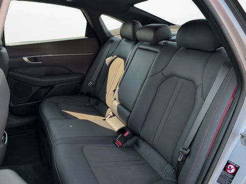 Certified 2023 Hyundai Sonata SEL Plus FWD image 12