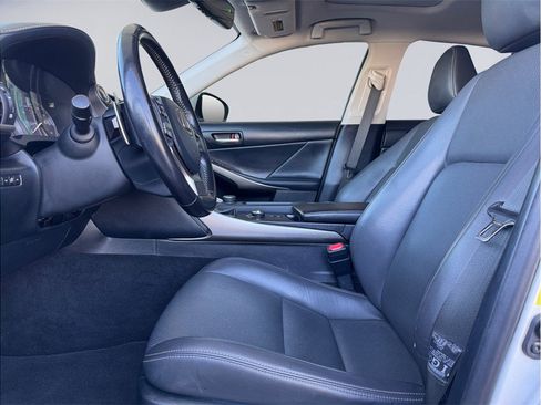 Used 2018 Lexus IS 300 w/ Accessory Package 2 RWD image 10