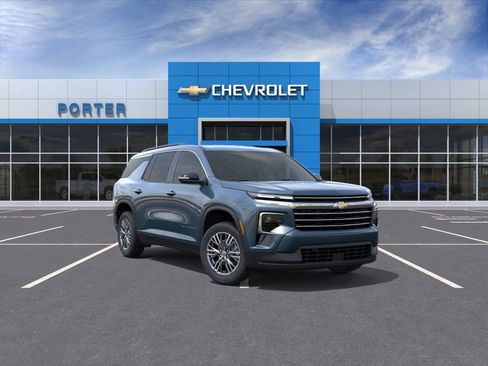 New 2025 Chevrolet Traverse LT w/ Driver Confidence Package image 25