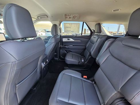New 2026 Ford Explorer Active w/ Active Comfort Package RWD image 26