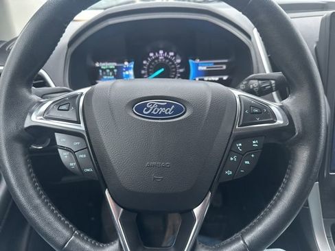 Certified 2022 Ford Edge SEL w/ Convenience Package image 19