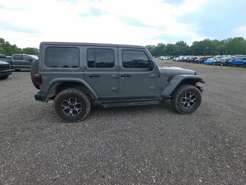 Used 2019 Jeep Wrangler Unlimited Rubicon w/ Dual Top Group AWD/4WD image 3