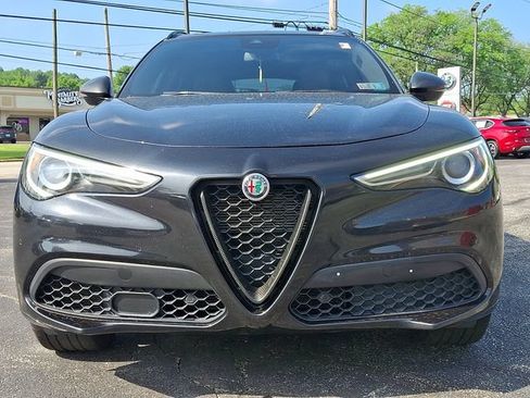 Used 2020 Alfa Romeo Stelvio Ti Sport w/ Quick Order Package 22S Sport AWD/4WD image 2