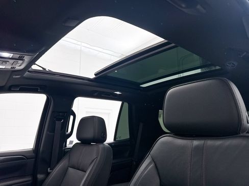 Used 2021 Chevrolet Tahoe RST AWD/4WD image 3