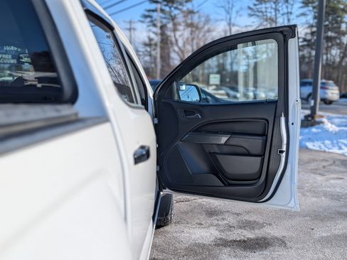 Used 2022 GMC Canyon AT4 w/ Trailering Package image 46