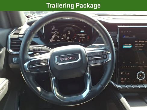 Certified 2024 GMC Acadia Elevation w/ Luxury Package AWD/4WD image 18