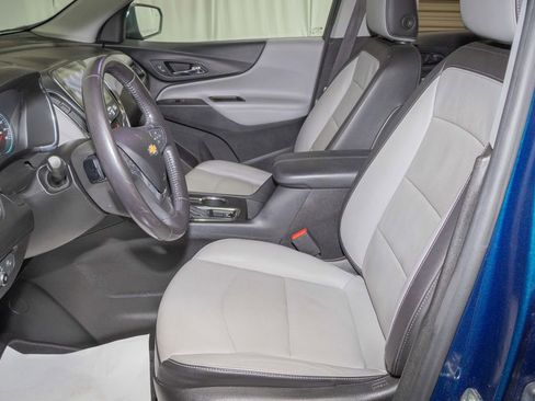 Used 2021 Chevrolet Equinox Premier FWD image 11