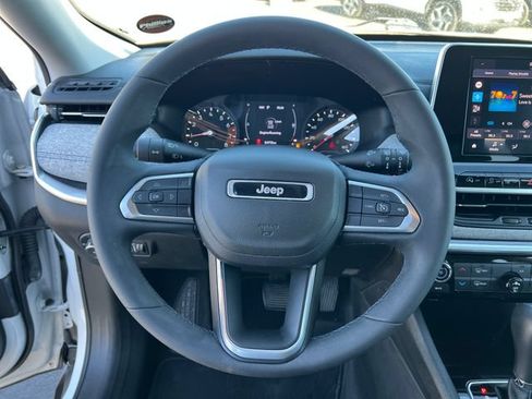 Used 2022 Jeep Compass Latitude AWD/4WD image 14