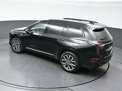 Certified 2023 Cadillac XT6 Sport w/ Technology Package AWD/4WD image 35
