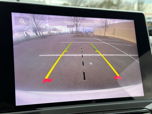 Used 2024 Jeep Compass Latitude image 19