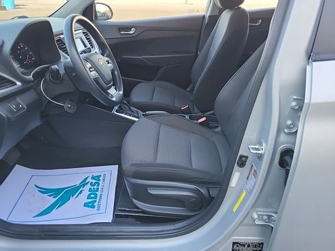 Used 2019 Hyundai Accent SE FWD image 6